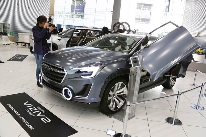 �uSUBARU VIZIV2 CONCEPT�v�̃G�N�X�e���A