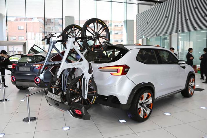 �uSUBARU VIZIV FUTURE CONCEPT�v�̃G�N�X�e���A