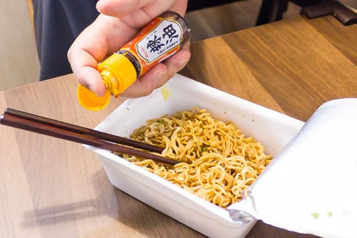 AȐӔCŉ͎̂RBɂA~߂錠͂Ȃcc