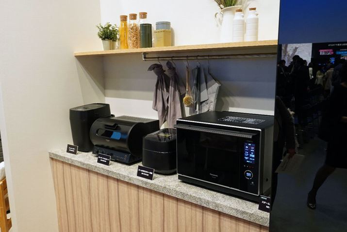 uCreativeIZNVv̔Ɠdƕԑ݂ڎwĂ