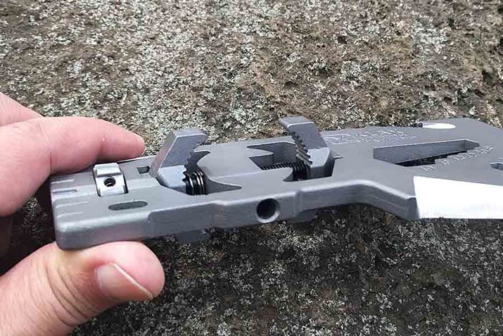 lWɂ߂Ē܂𒼊pɋN܂