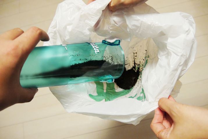 _XgP[Xׂ͌߁AS~̂ĎɎvĂzRS~̔юU͏Ȃł