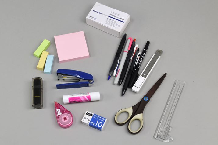 Y݂ɔYŃZNgM҂́g1RhB2Rȉ̕[2Ԗڂ̈oɂ܂Ƃ߂ēꂽ