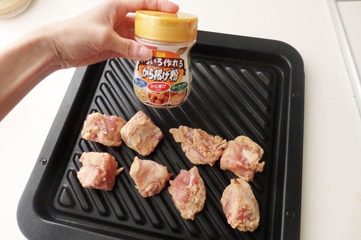 �J�b�g�����{���ɉ������������ƁA�s�̂̂���g�������܂Ԃ��A�O�����M�ɕ��ׂ��珀������