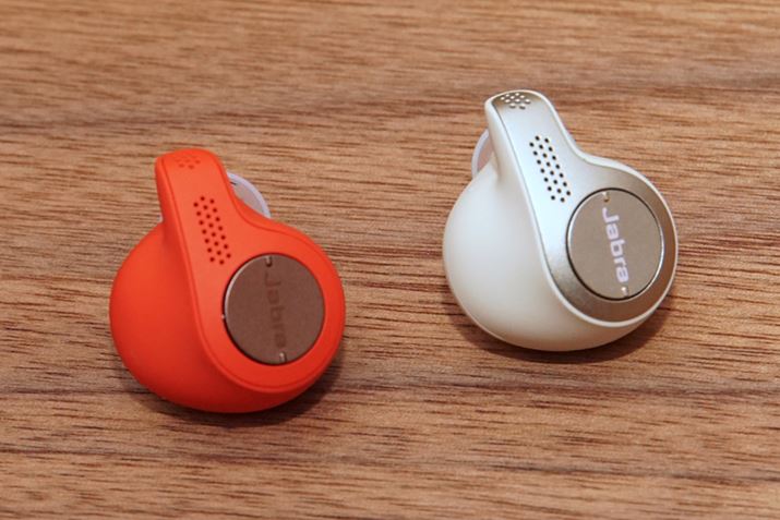 ʐ^Ƃ킩ɂA{̊ÕR[eBOقȂ