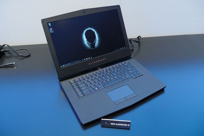 uNEW ALIENWARE 15v