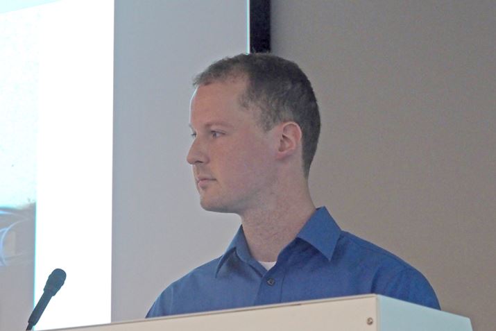 Ѓn[hEFA v_Ng}l[W[̃AbNEXLO