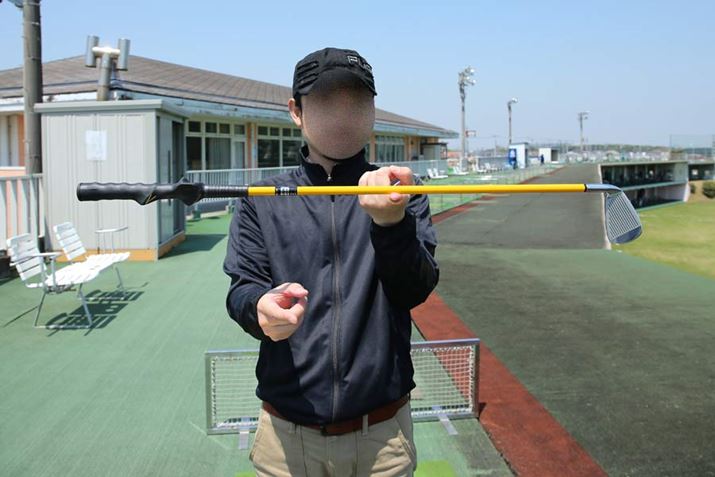 ʂ̃StNȕdS̓wbhɂ܂AXCOg[i[̏dS͂قڐ^񒆂ł