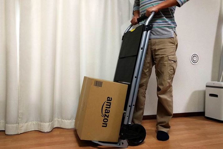 t[͏vȃX`[ŁA{̏dʂ8.9kgł