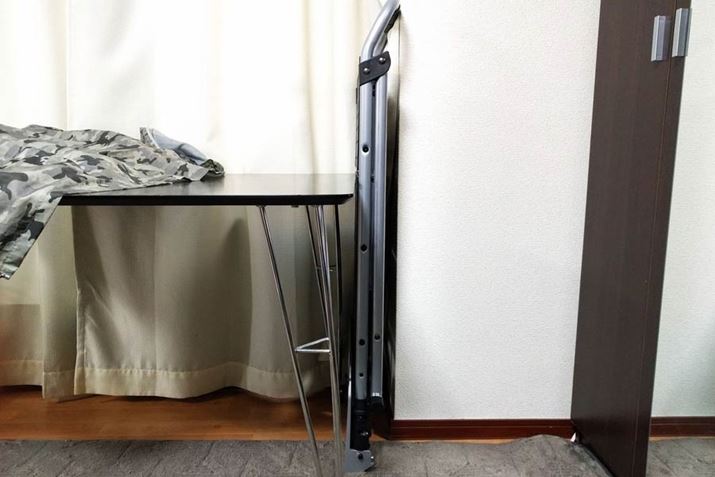 8cm̔ɂȂ̂łƂԂɎ[邱Ƃł܂