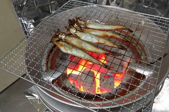 �������