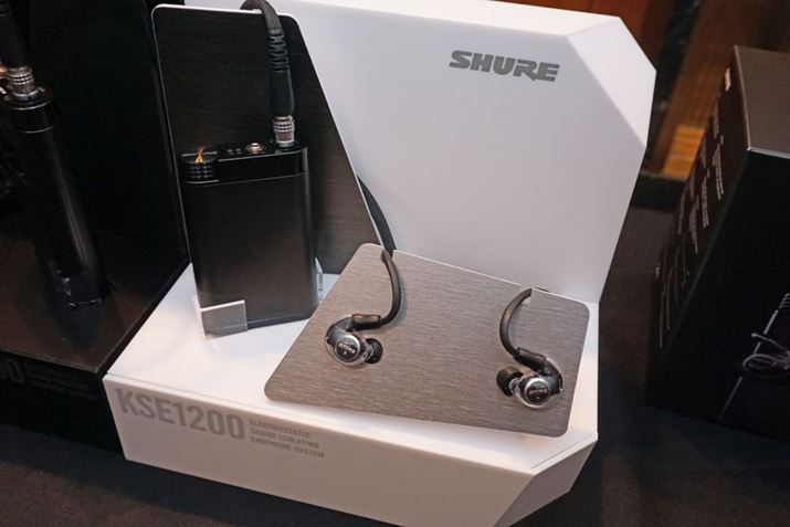 uKSE1500vx[XɃfW^HtfBXvCȂǂȂARXgptH[}X߂ƂuKSE1200vB\5{6{ŁAsz艿i198,000~Oiŕʁj