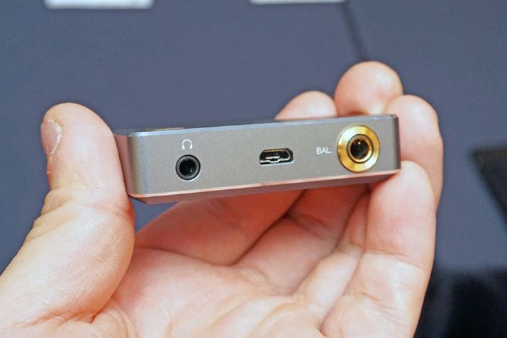 ŐVAvW[uAM3BvB4.4mmoXo͂𓋍ڂ̂ŁAuQ5vuX7 Mark IIvƂ̃Zbg̔\肵Ă