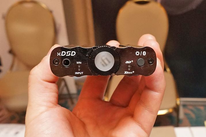 obe[^Cv̐iȂAunanoV[YvɃRpNg➑̗̂pBꂾRpNgȂAPCM32Bit/768kHz܂ŁADSD512܂ŃT|[gABluetoothɂΉĂƂ̂