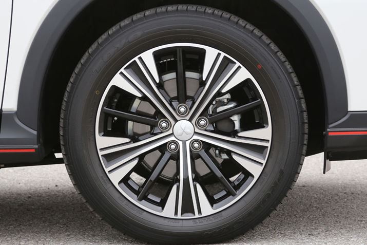 OHuGNvXNXvɑĂ^CAg[[uvNZX R44vi225/55R18j