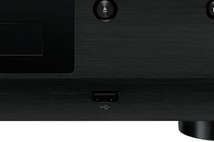 tgpl̃CWFNg{^̉ɐ݂ꂽUSB͒[q