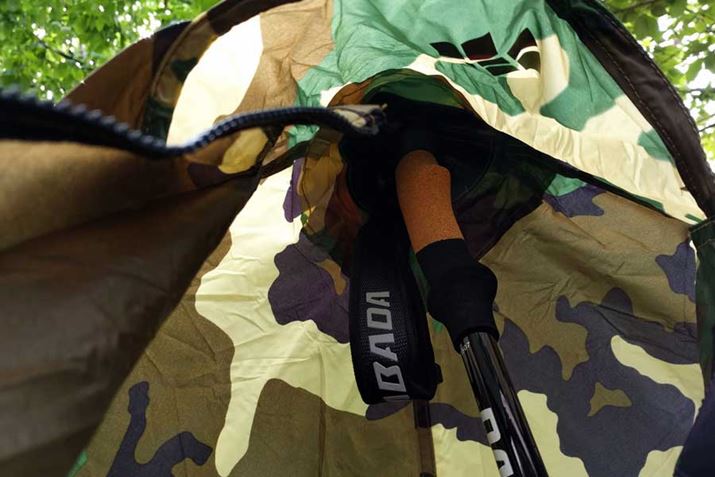 �e���g�����������ɃX�g�b�N�𗧂Ă�Ί����I