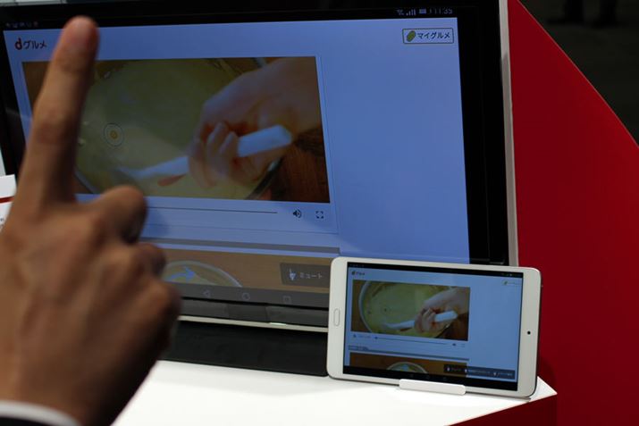 ʂ̃XN[NbNȂǂWFX`[ōs