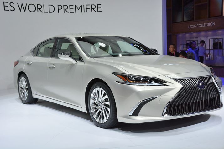 �k�����[�^�[�V���[2018�Ő��E�����J���ꂽ�A���N�T�X �V�^�uES�v