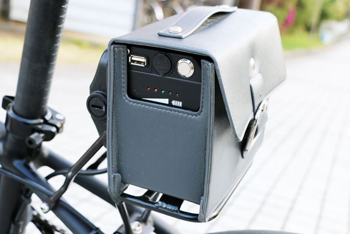 obe[ɂUSB|[gpӂĂ̂ŁAsȂX}[gtH̏[dȂǂsƂł