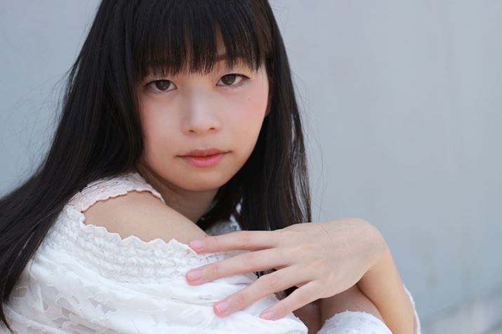 ISO:100@F:2.8@SS:1/640