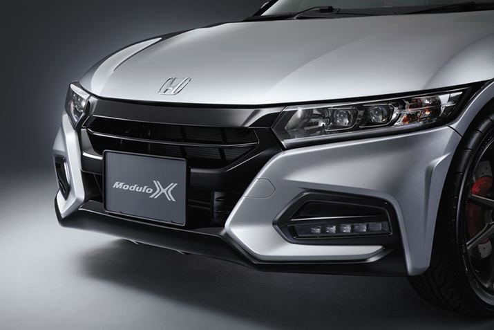 uS660 Modulo Xvp̃Ǒ^tgop[͋͂ɂzĂ