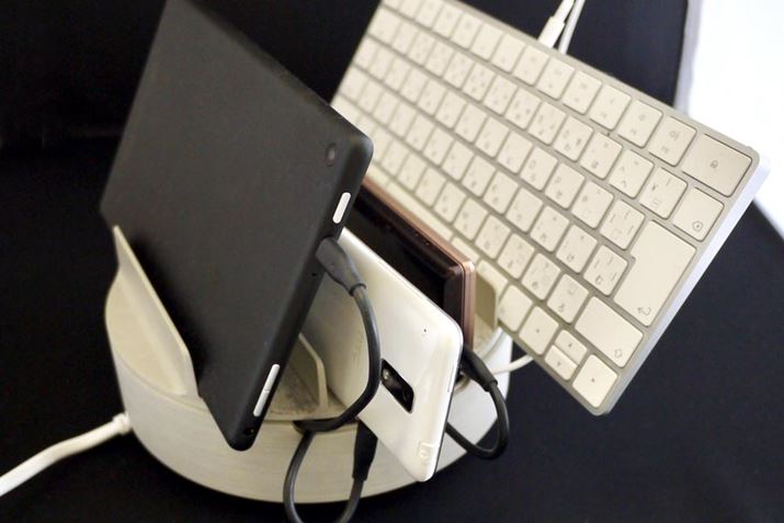 ͏[dfoCXɃP[u}āAgCɗĊ|OKł