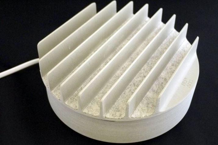 ̂悤ɃP[uoĂȂڂꂢȎ[gCɂȂ܂