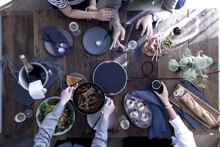 ^ォ猩ɁAXeXiEbhj̉肪ƌ݌vɂ