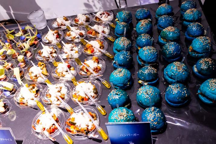 ���ɗp�ӂ���Ă������n���o�[�K�[�Ȃǂ̃N�Z�̋����t�[�h����