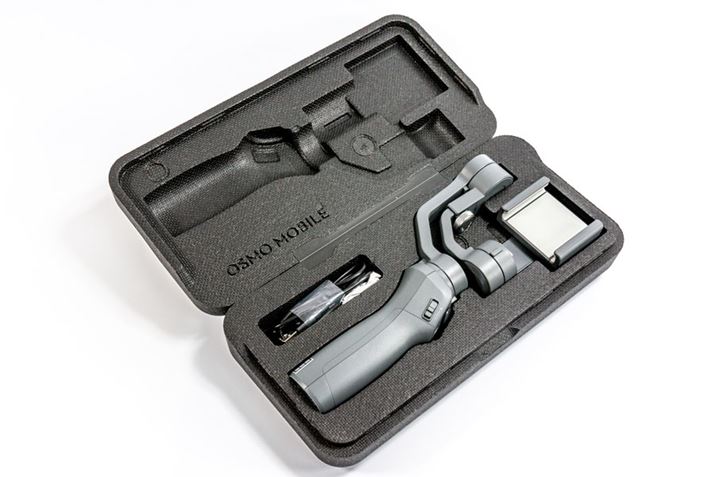 t̃P[XɎ[ꂽuOSMO MOBILE 2v