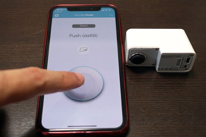 BluetoothŃX}zƐڑāAX}zAṽ{^Ɓcc