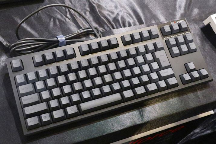 REALFORCE R2 PFU Limited Edition̓{EubNf