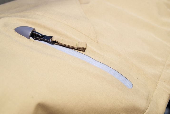 ɂ|Pbg̃t@Xi[͎~dlŁAJɂȂĂ܂