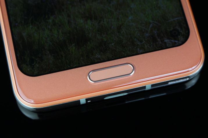 wZT[̓{fBʖʉɔzuBȂAz[{^͌˂ĂȂ