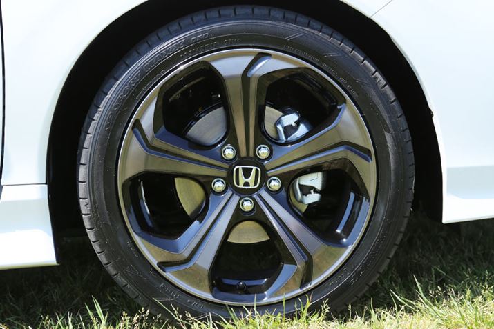 V^uWFChvRSfɂ́A18C`^CĂ