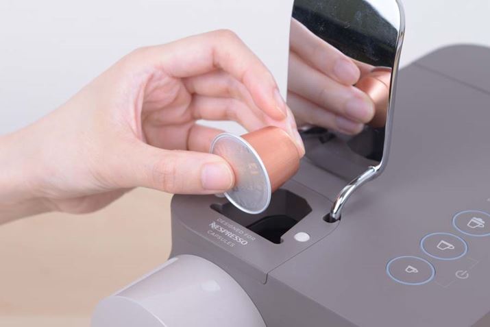 Vʂ̃o[グăJvZ𓊓ΏBقǎy