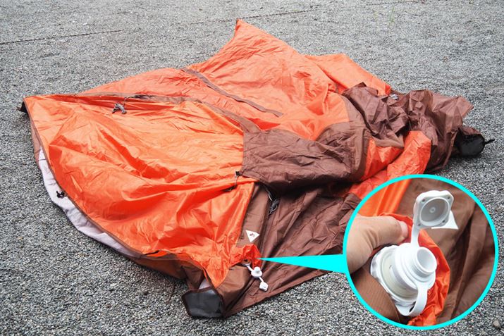 �e���g���L���A��C�����镔���̃L���b�v���J���܂�