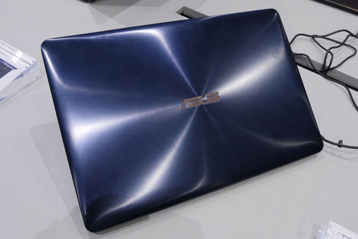 ASUS���Ȃ��݂̓��S�~�f�U�C���̓V��