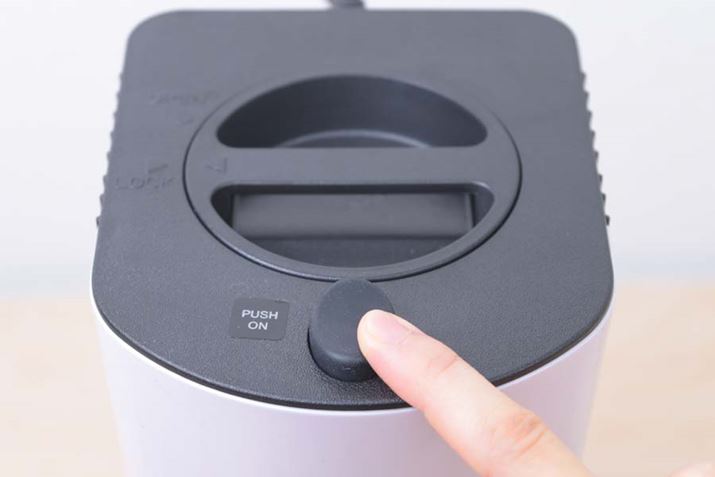 gCɊZbgAB{̏㕔̃XCb`͉ĂԂ쓮dl