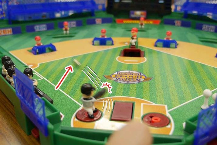 A܂ƑłԂƁA{ɒɕăX^hC邱Ƃ\I