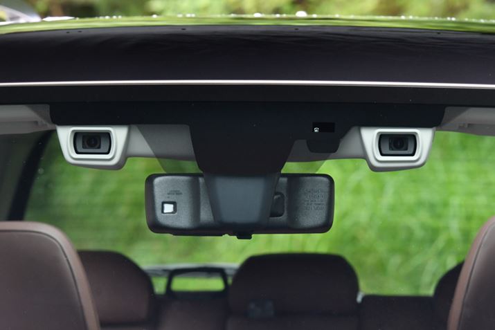 Xo V^tHX^[ɂ͍ŐṼACTCgȂǁAS@\LxɔĂ