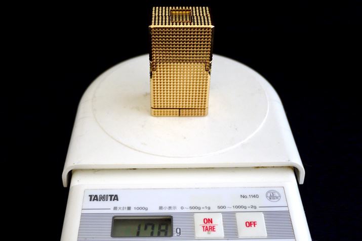 ���������̖��͂͂��̏d�ʊ��B�ό`�O�̃��C�^�[�`�ԂłȂ��178g�I