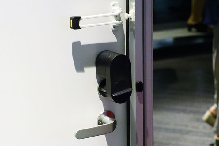 Qrio Lock̉Ȅȍ@킪}OlbgZT[