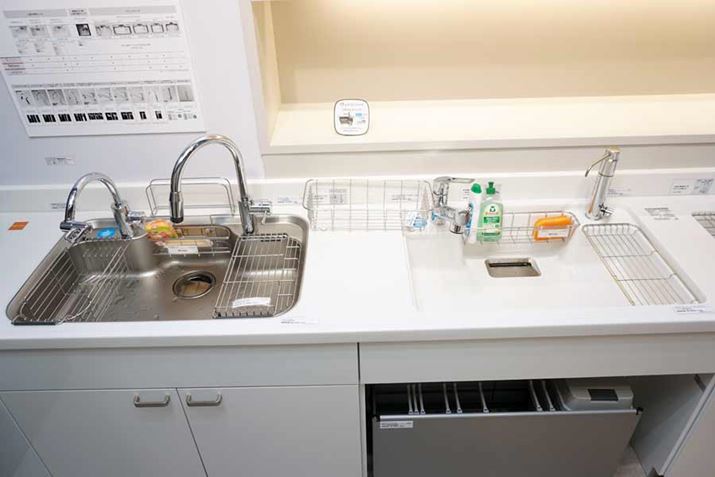 V̑fނlH嗝΁iL@KXjXeX́AVNȂǍL͈͂ɉeo܂