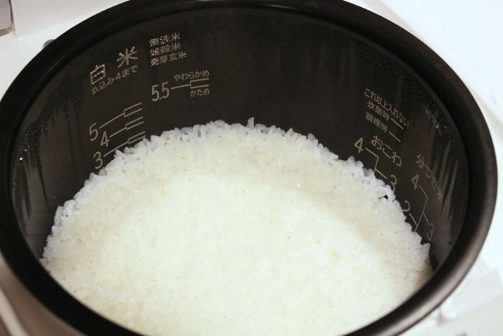 ۂRZ-BV100MŐ͂Ă݂ƁAʂɂ˂΂̕t͌󂯂܂ł