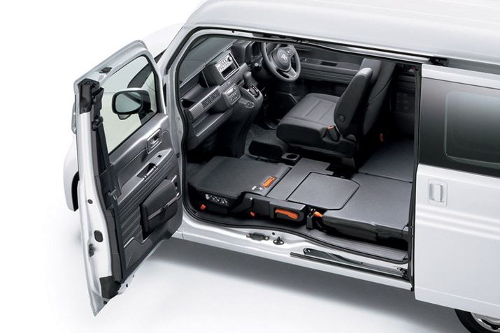 z_ N-VANɂ͌yoƂȂZ^[s[X̗pĂ