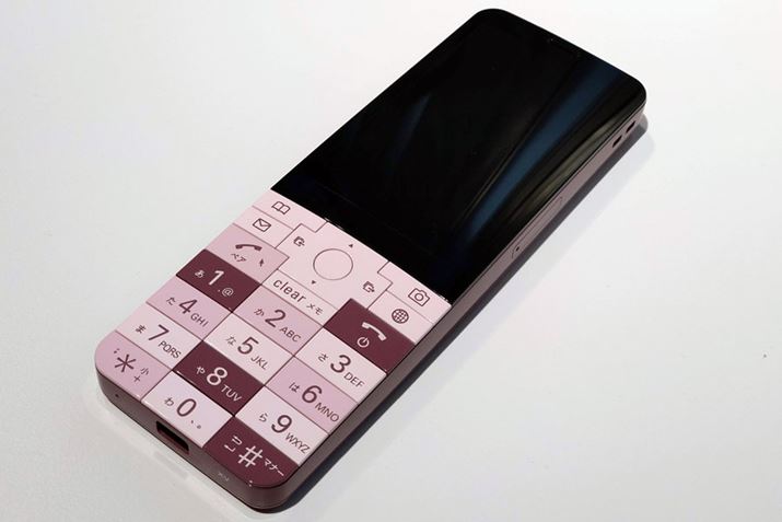 INFOBAR̃C[WcuINFOBAR xvvB3NԂ̐VíAX}zł͂ȂP[^C