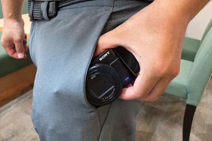 X}z݂͌̂́A|Pbg̒ɓĎTCY