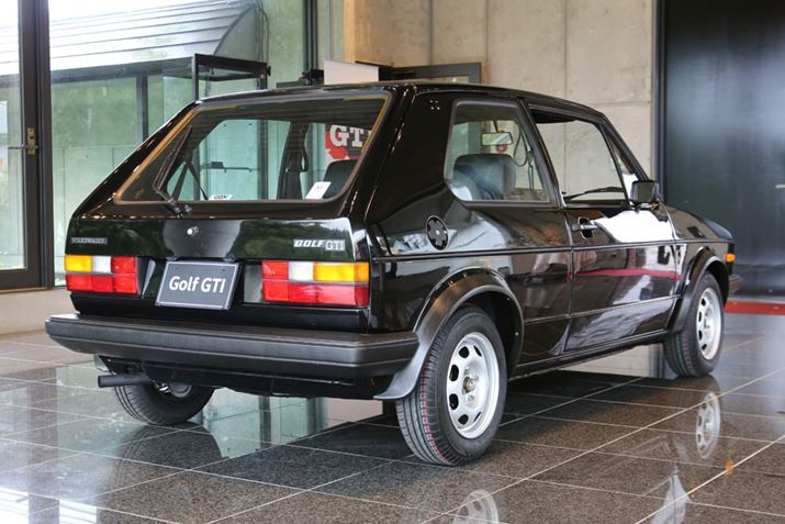 GTIfƂēoꂵAtHNX[Q uStGTIv